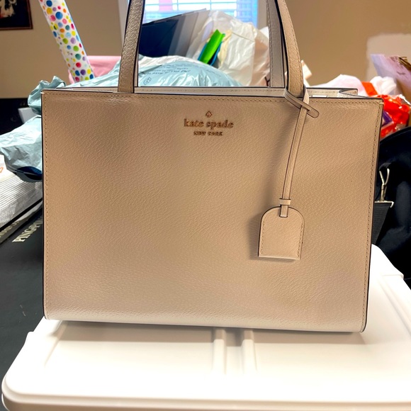 kate spade Handbags - Kate Spade white purse